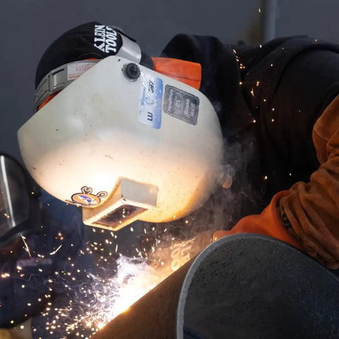 Welder wearing Flame Resistant Welding Cap With Wide Neck Bill Sweat Absorbing Padding FR Cotton Safety Hat For Welders