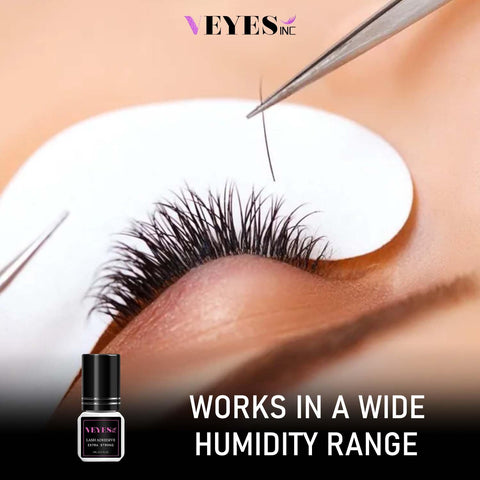 Applying lashes with Extra Strong Lash Extension Glue 5ml For Pros Fast 0.5 To 1 Second Dry Time Black Adhesive.