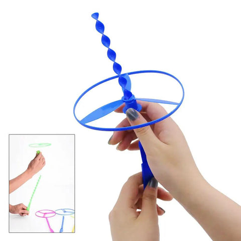 Person holding blue dragonfly disc flyer from 40 Sets Outdoor Flying Discs With Launchers For Kids, assorted colors, non-toxic plastic.
