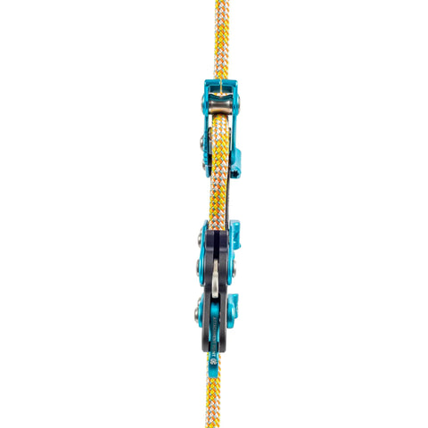 Rope Runner Vertec Ultimate Climbing And Work Positioning Device With Tool-Free Adjustability on rope, shows midline attachment system