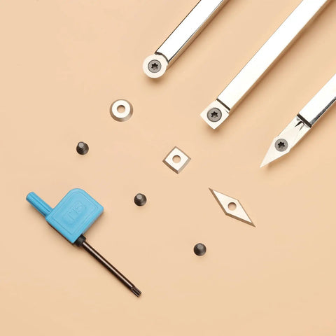Heavy Duty Tungsten Carbide Woodturning Lathe Cutting Tool Insert Set Featuring Killer Bevel Geometry And Slick Clearance Angles For Lightning Fast Wood Finishing Tasks, with inserts and tools.