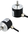 600 P R Incremental Rotary Encoder With 3 mm Screwdriver For 5 To 24 V Wide Voltage Optical Encoder Supply 6 mm Shaft AB 2 Phase Quadrature Output Arduino Compatible NPN Open Collector in black and silver, front and side view