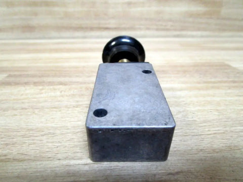 One Eighth Inch Inlet Two Position Mechanically Operated Valve With Four Way Control And Palm Actuator Built Rock Solid For Daily Grind Shop Tasks That Deliver Straight Results