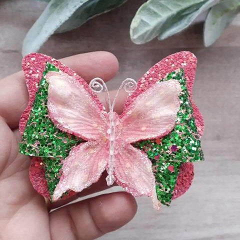 1 Set Butterfly Bow Tie Metal Die Cuts For DIY Scrapbooking And Card Making, Christmas Bowtie Hair Bow Cutting Dies in use