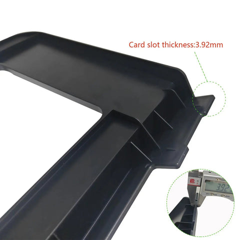 Close-up of Universal Music Stand card slot thickness detail, 3.92mm, showing corner section and material for Yamaha PSR models.