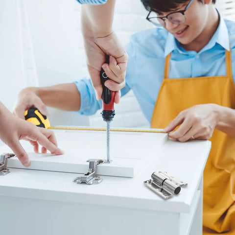 Heavy Duty Stainless Steel Bathroom Partition Door Hinges For Foldable Toilet Stall Doors installation in progress