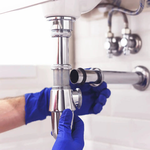 Person installing Nitrile Rubber O Rings 29 X 22 X 3.5mm 70A Black 20 Pack For Faucets Hoses Pumps Filters Air Lines And Gas Connections
