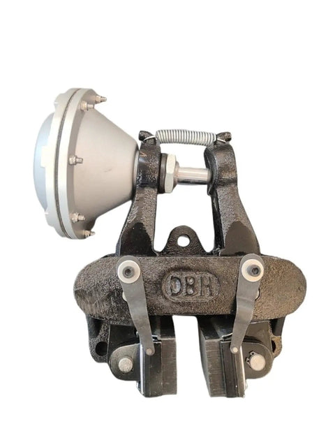 Close-up of Vertical And Horizontal Pneumatic Disc Brake Chuck Slitting Machine With Wear-Resistant Friction Pads
