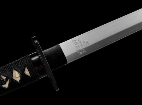 Handmade Full Tang Samurai Katana Black Ninjato Ninja Sword Replica Battle Ready Spring Steel Blade close-up handle view