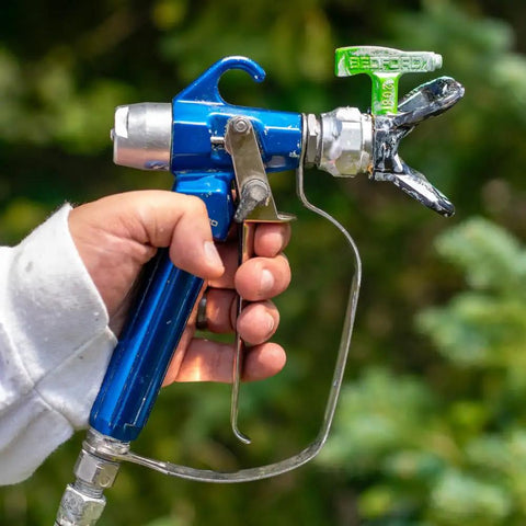 Airless Spray Gun For Paint Sprayers, 7250 PSI Capacity, Aircraft Grade Aluminum Body, 0.118 Inch Orifice, Four Finger Trigger