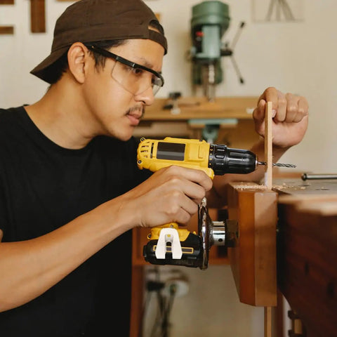 Heavy Duty Steel Belt Clip Hooks For Drill Drivers With Screws Rugged Tool Belt Clips For Secure On Site Tool Carry Rust Resistant Durable Replacement Clips That Stand Up To Tough Worksites. Drill driver in use with steel belt clip hook attached