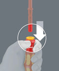Kraftform Kompakt VDE 17 Universal 1 Tool Finder, hand holding insulated screwdriver with anti-roll handle, 157 mm blade.