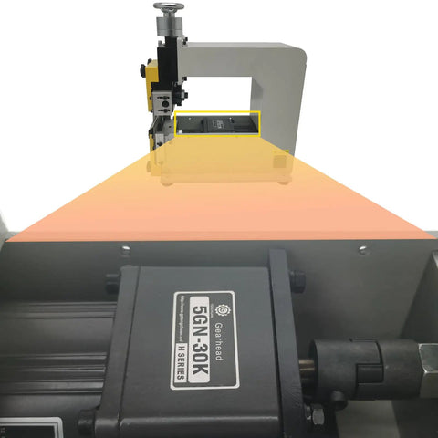 V Cut PCB Cutting Machine With Limit Module Upgraded Groove Cutter For PCB Boards And LED Light Panels 110V 40W Pro Grade Cutter, close-up of gearhead and cutter
