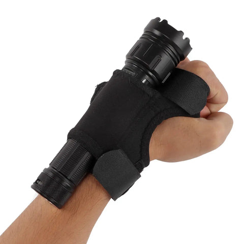 Wrist Flashlight Holster For Diving And Underwater Exploration With Durable Nylon Construction And Tight Stitching for 25-30 mm flashlight