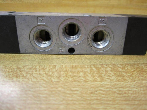 Rexroth Bosch Group 0-1313 Solenoid Valve 1/4 Inch NPT Thread with visible port connections for industrial fluid control