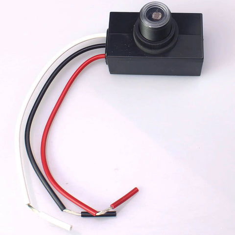 Outdoor Dusk To Dawn Sensor Switch for Lamps and Post Lights with black weatherproof plastic casing and copper conductor