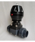 Heavy Duty Pneumatic Diaphragm Valve Double Acting Plastic Housing For Compressed Air And Coolant Lines Offering Smooth Motion And A Bulletproof Leak Barrier Dn25 Projects side view with black top and grey body.