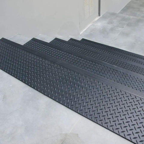Diamond Plate Step Mats For Commercial Stairs 10 By 36 Inches Six Pack Durable Rubber With Slip Resistant Textured Surface