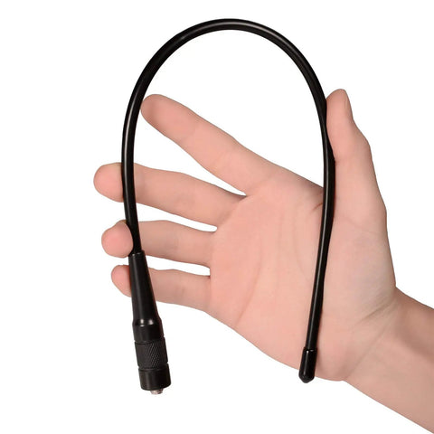 Dual Band VHF UHF Ham Radio Antenna For BaoFeng Wouxun Walkie Talkies Flexible 39cm Whip SMA Female held in hand