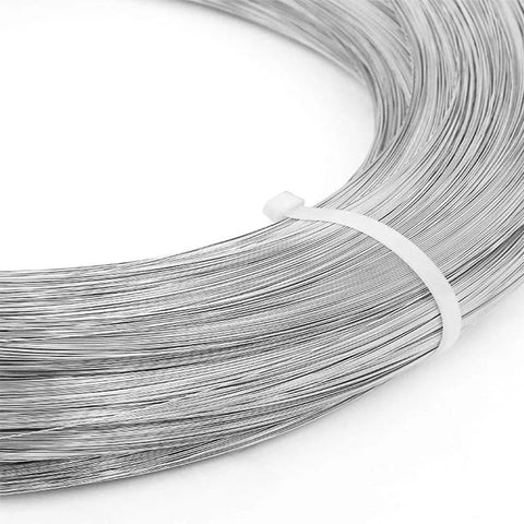 Coiled stainless steel spring wire, 0.8 mm diameter, 10 m length, bright finish.