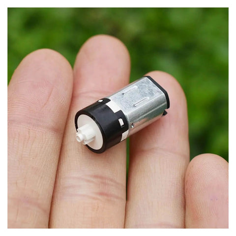 12mm Planetary Gearbox Reduction For N20 DC Motors 3V Operation 180 RPM Gear Reducer held in hand