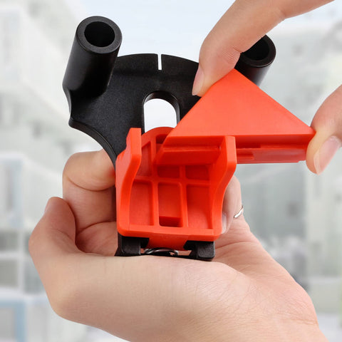 Person holding Multi Angle Corner Clamps Set Of Four For Woodworking 60 90 120 Degree Adjustable Spring Clamps One Hand Operation Anti