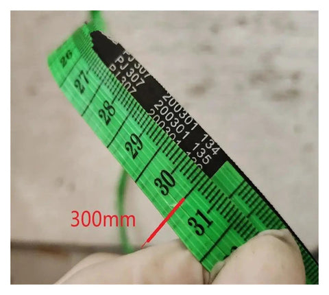 PJ307 Drive Belt For Conveyor Systems High Elasticity Timing Belt With Safety Shield Reduces Vibration, Delivers Smooth, Quiet Operation And Rock Solid Positioning For Reliable Transport. 300mm green belt with scale markings