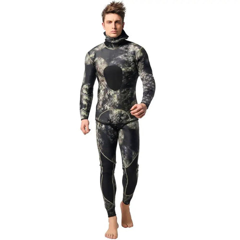 Man wearing Mens Camo Spearfishing Wetsuit 3mm and 1.5mm Neoprene Two Piece Hooded Long Sleeve Dive Set With Chest And Knee Pads