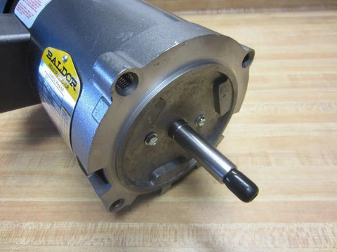 M3103 J DC Motor Three Phase 208 230 460V 3450 RPM M3101JDC Workhorse Industrial Motor shaft close-up