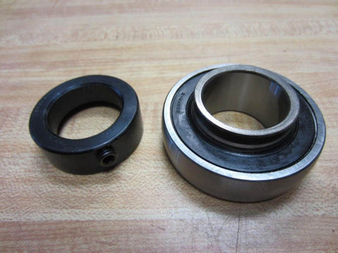 Single KH206-30 Narrow Inner-Ring Eccentric Collar 30 mm bearing insert with locking sleeve on table