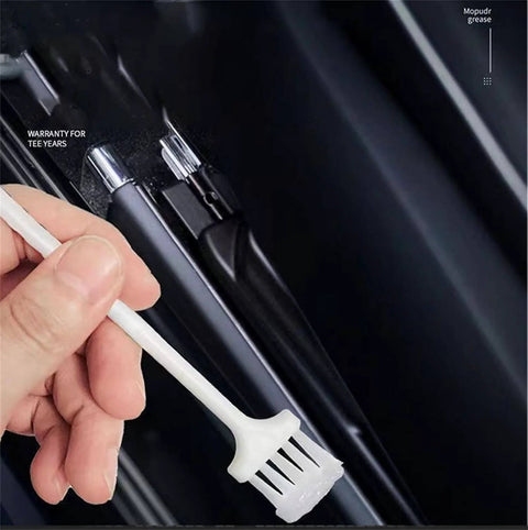 Applying Heavy Duty Car Care Synthetic Grease For Cars Doors Hinges And Wheel Bearings Multi Purpose Lubricant Set Odorless And Dust Free Formula for lubrication