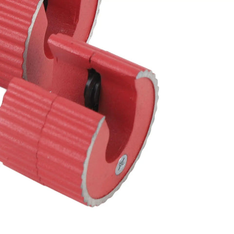 Close-up of Pro Grade Automatic Copper Pipe Cutter For Half Inch Three Quarter Inch And One Inch Tubing With Durable Metal Construction