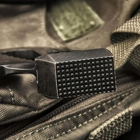 Close-up of hammer edge on Tactical Engineer Axe Multitool For Survival And Camping With Explosion Proof Blade Fire Rescue Hammer