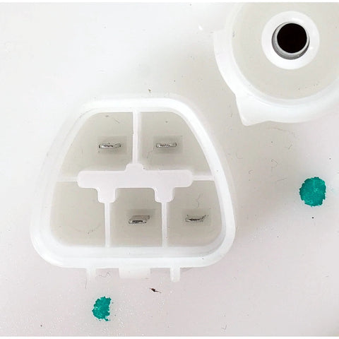 Close-up of connector on Fuel Pump With Sending Unit For Toyota Sienna 2011 2016 Gas Electric In Tank Module 3.5L Replacement No Brainer Install