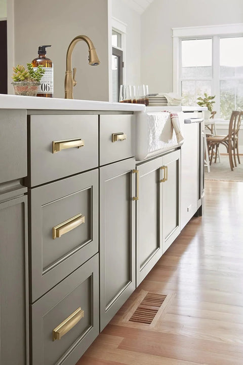 Champagne Bronze Cabinet Pull In Traditional Style With Overall Length 5-13/16 Inches And Center-To-Center 5-1/16 Inches Appoint Series installed