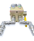 Manual Hydraulic Multiplier With SCV Splitter Diverter Valve, Couplers And AG Fittings For Farm Hydraulics, front view