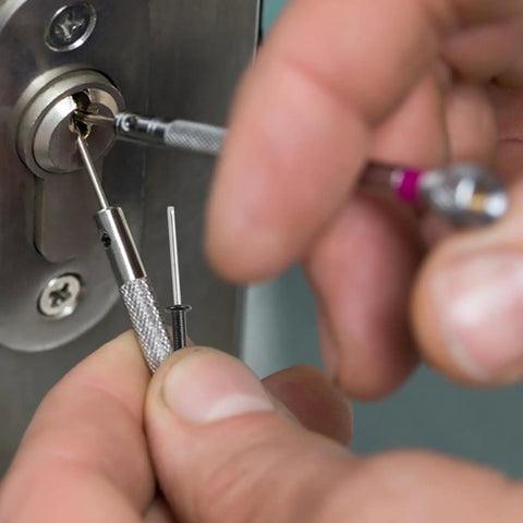 Person installing 50 Piece Black Aluminum Flange Blind Rivet Set Pro Grade M4x25mm Long Grip Fasteners in auto bodywork