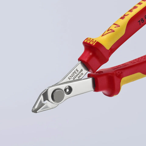 Insulated 5 Inch Diagonal Cutting Pliers With 1000V VDE Rating, close-up of cutting edge with no-bevel edges on light background.