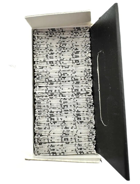 Open box showing 100 Pro-Grade Platinum Double Edge Safety Razor Blades 100 Count Salon Pack With Swedish Steel And Platinum-Tungsten-Chromium Coating