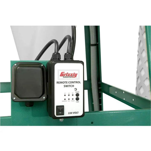 Grizzly Industrial remote control switch for Rugged Seven Point Five Horsepower Three Phase Cyclone Dust Collector, 220 volt.