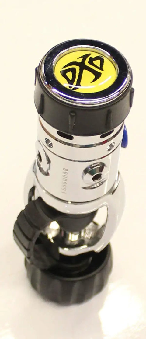 Yoke Piston First Stage Regulator For Scuba Diving Gear FS 810, chrome finish, showing ports, 3365 Psi Air Supply