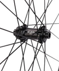 Front hub of Ultra Light 1390g Carbon Road Disc Wheelset With 40mm Depth Center Lock Clincher Tubeless Ready 700C 12x100mm