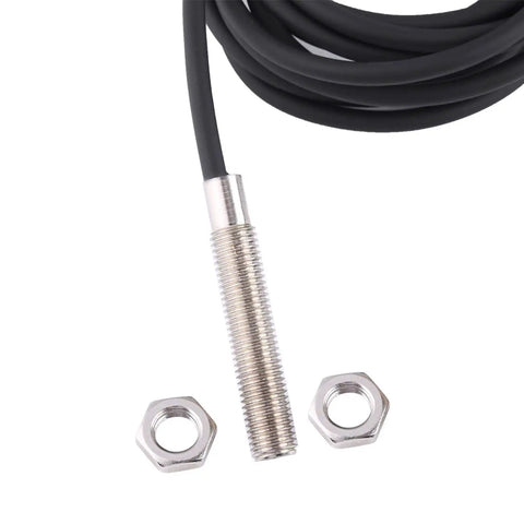 Compact 12 To 24 V DC Diffuse Reflective Infrared Photoelectric Sensor with 3.5 cm detection, M8 thread, shown with nuts