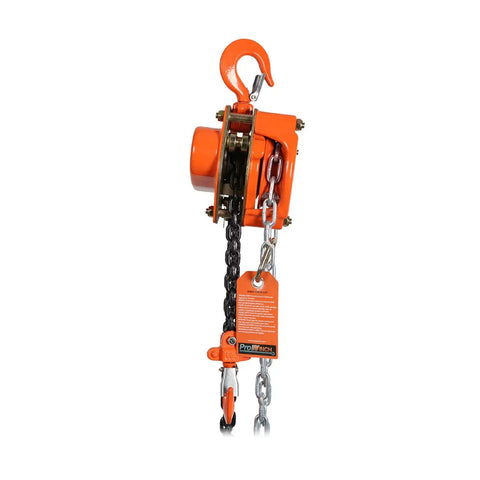 Prowinch 0.5 Ton Manual Chain Hoist 1100 Lb Capacity With 20 Ft Lifting Height G80 Black Tempered Steel Chain close-up view.