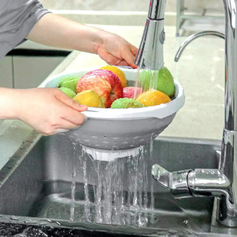 Using Foldable 5 Quart Collapsible Colander And Strainer Must Have Heavy Duty Kitchen Drainer Basket For Pasta Veggies And Fruits