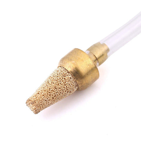 Close-up of brass nozzle for Heavy Duty Adjustable Mist Coolant Spray System For Cnc Lathe Mill Machines Featuring Eight Millimeter Tubing.