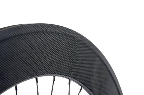 Close-up of Carbon Fixed Gear Wheelset 700c Clincher 88mm Rear Hella Lightweight And Strong Speed Boosting Wheelset rim texture