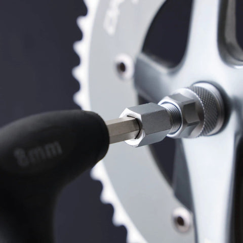 2 In 1 Bike Crank Puller Tool For Square Taper, ISIS And Octalink Cranks with Magnetic Removable Head close-up in use