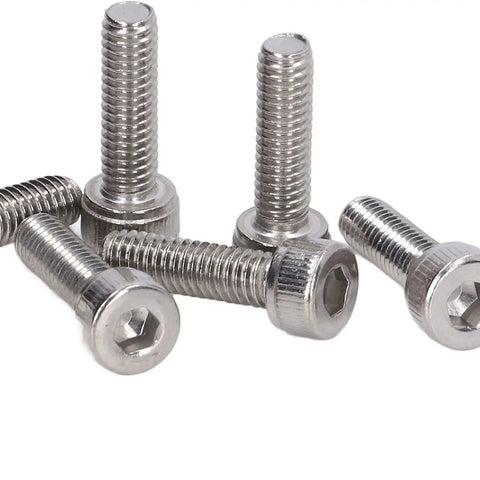 Solid Pack Of Galvanized Steel Hex Socket Head Cap Screws, 100 Assorted M4 Machine Bolts, pro level fasteners on white background.