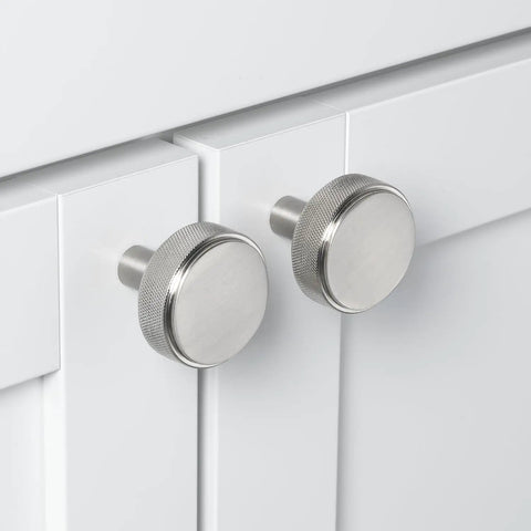 Solid Zinc 1.5 Inch Knurled Cabinet Knob In Satin Nickel Finish, Dope Grip With Anti Slip Knurl, Pack Of 25 For Quick Kitchen And Bath Cabinet Upgrades, Durable Round Drawer Pull, Modern Classic Look, Matching Pull Optional.